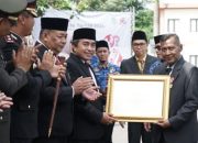 Pemkab Tasikmalaya Berikan Penghargaan untuk 40 ASN Berprestasi dalam Momen Hari Ibu, Korpri, dan Guru