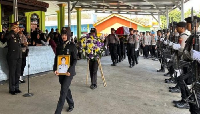 Anggota Polisi Gugur Saat Selamatkan Wisatawan di Pantai Barat Pangandaran