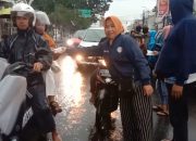 Selama 17 Tahun, Ika 86 SMPN 2 Tasikmalaya Tak Pernah Absen Berbagi Takjil