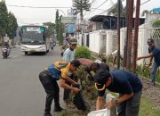 Jumat Bersih Tak Kenal Libur, Kelurahan Panyingkiran Komitmen Wujudkan Kota Tasik Bersih