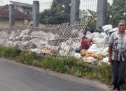 Warga Kampung Panayagan Keluhkan Tumpukan Sampah di Trotoar, Bau Tak Sedap Semakin Mengganggu
