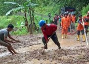 Longsor Terjang Dua Kampung di Parungponteng Tasikmalaya, Dua Rumah Rusak