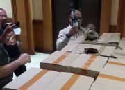 Satpol PP Gerebek Gudang Miras di Tasikmalaya, 6.489 Botol Disita