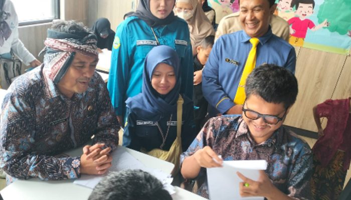 Ratusan Tunanetra Rayakan Hari Braille Sedunia di McDonald’s Tasikmalaya