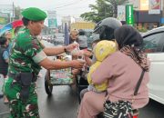 Jelang Berbuka, Kodim 0612 Tasikmalaya dan Gandara Group 37 Bagikan 1.000 Takjil