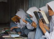 Dari Buku ke Diskusi, Komunitas Pelita Dorong Budaya Literasi Lewat Lapak Buku di SMA Al Kautsar
