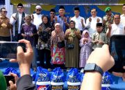 Kolaborasi Kemendes, Yonif TP 939 dan Gandara Group 37 Salurkan 1.100 Paket Sembako di Tasikmalaya