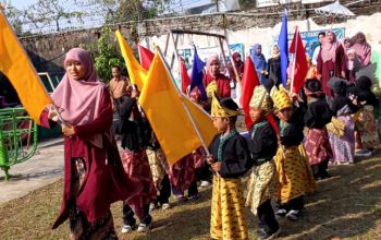 Keterbatasan Bukan Halangan, RA Muhammad Ramdhan Buktikan Kreativitas Tanpa Batas di Acara Pelepasan Siswa