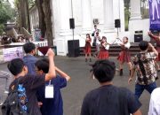 Safari di Tasik, Anies Baswedan ke Ponpes Suryalaya dan Ziarah ke Makam Abah Anom